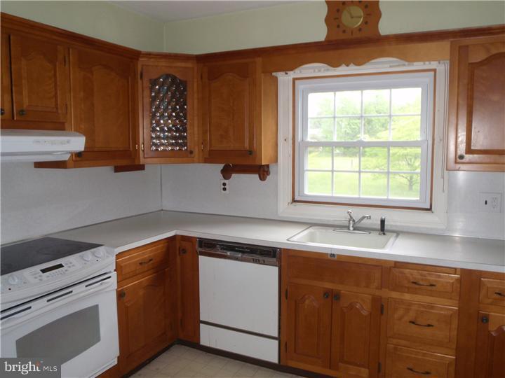 960 Morris Road Blue Bell, PA 19422 - Photo 6 of 17 Kitchen