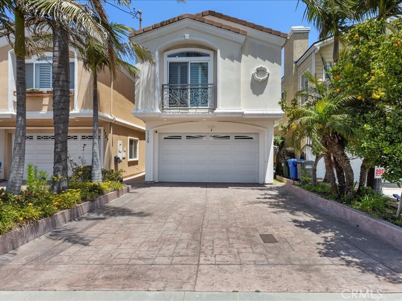1729 Haynes Lane Redondo Beach, CA 90278 - Photo 2 of 44 a front view of a house