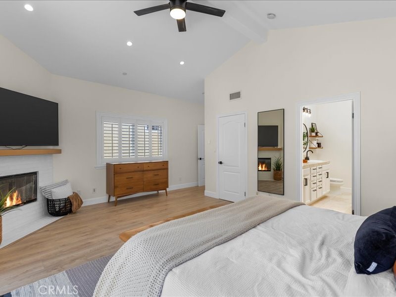 1729 Haynes Lane Redondo Beach, CA 90278 - Photo 21 of 44 a bedroom with a bed and a television