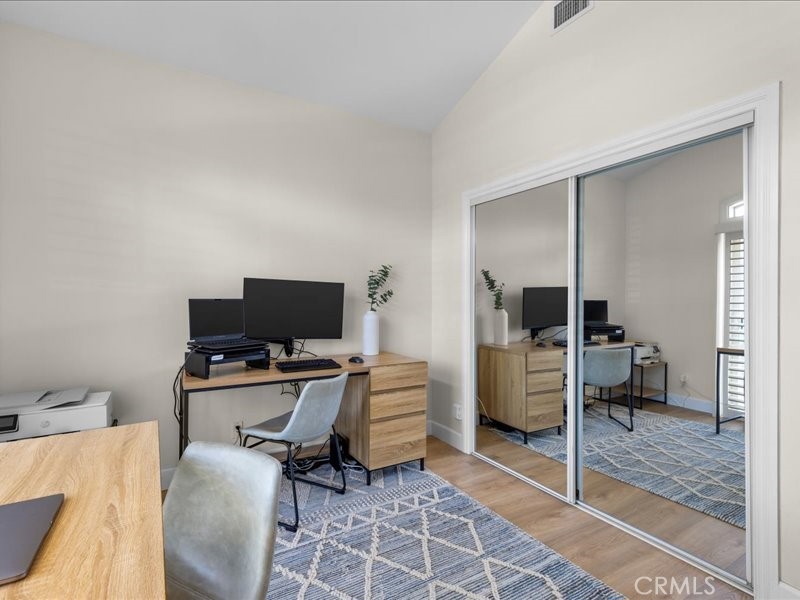 1729 Haynes Lane Redondo Beach, CA 90278 - Photo 27 of 44 a workspace with furniture and a bathroom