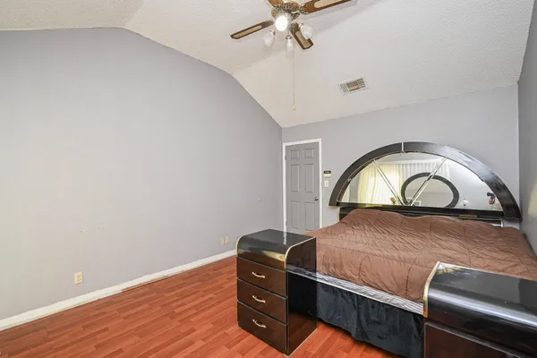 $1,990 | 13102 Richmond Avenue, Houston, TX 77082