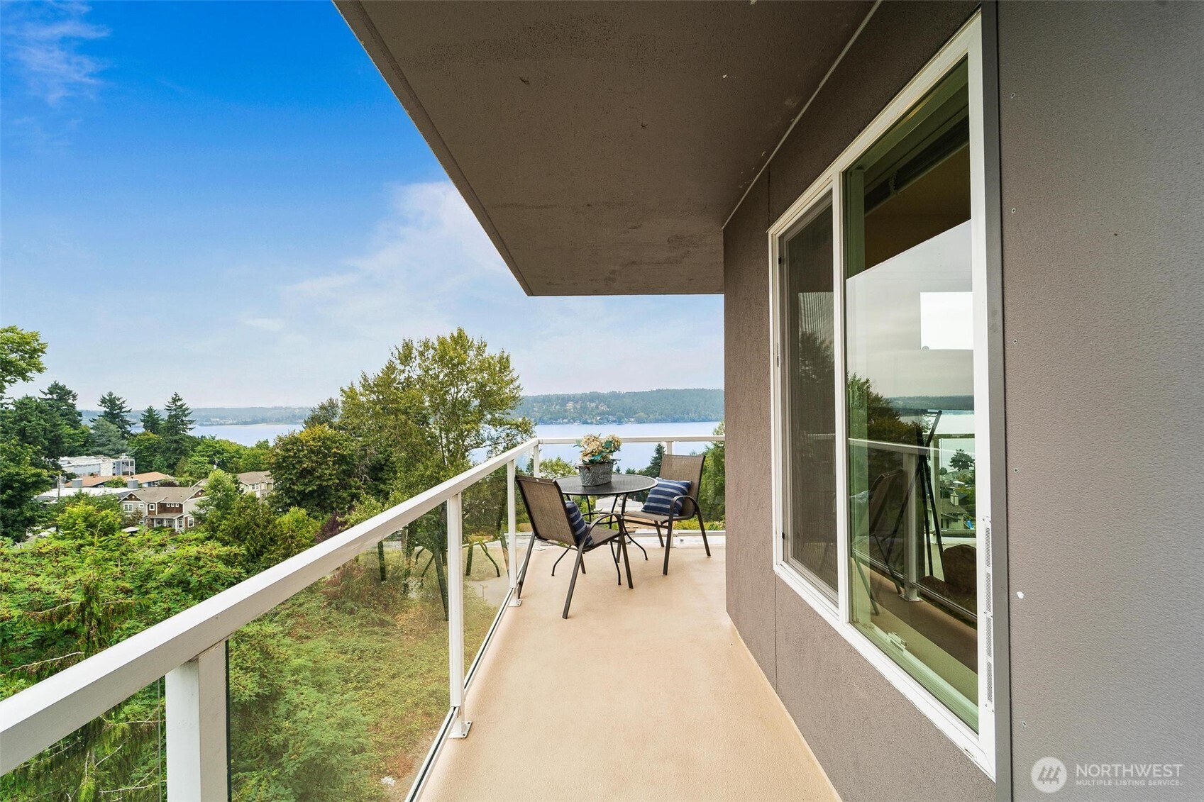 15020 Bothell Way Northeast, Unit 502 Lake Forest Park, WA 98155 - Photo 6 of 30 a view of balcony and deck