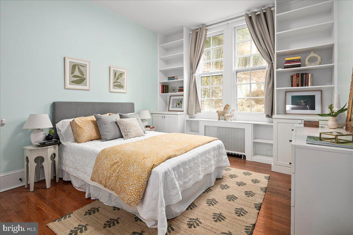 3039 Macomb Street Northwest, Unit 18 Washington, DC 20008 - Photo 13 of 26 Primary Bedroom with Custom Built Ins