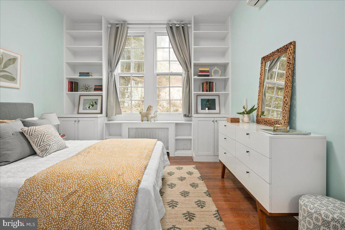 3039 Macomb Street Northwest, Unit 18 Washington, DC 20008 - Photo 14 of 26 Large windows with garden views