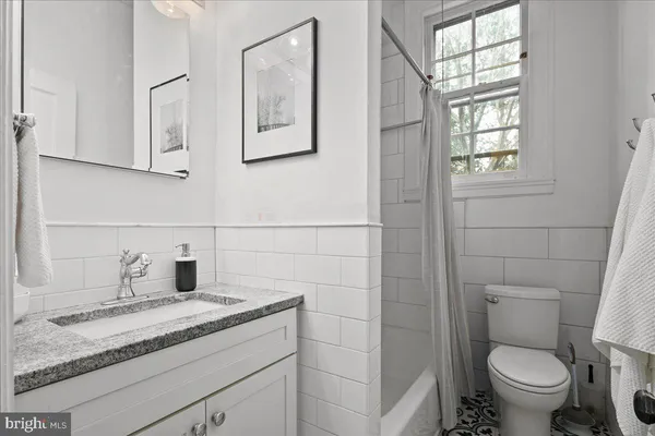 $460,000 | 3039 Macomb Street Northwest, Unit 18, Washington, DC 20008