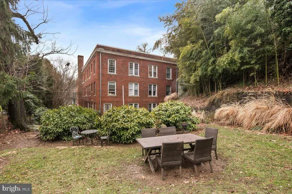 $460,000 | 3039 Macomb Street Northwest, Unit 18, Washington, DC 20008