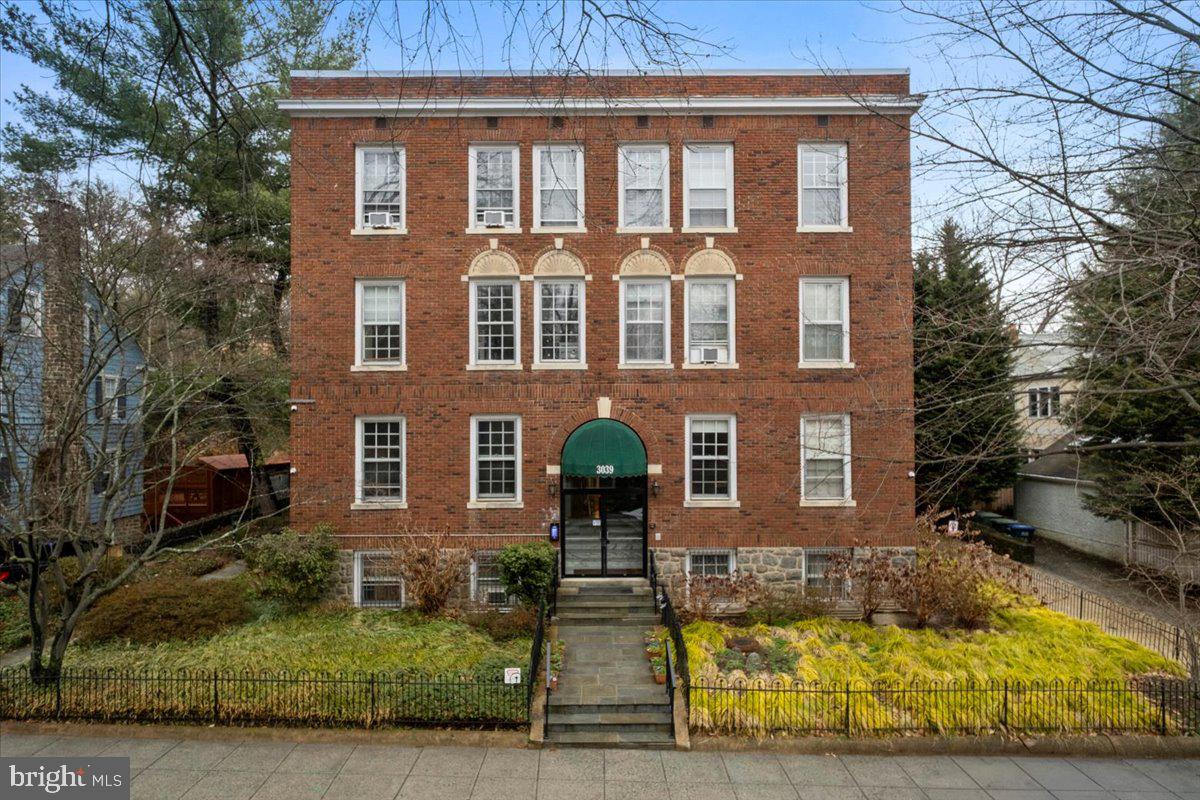 3039 Macomb Street Northwest, Unit 18 Washington, DC 20008 - Photo 3 of 26 Historic building on an amazing block!