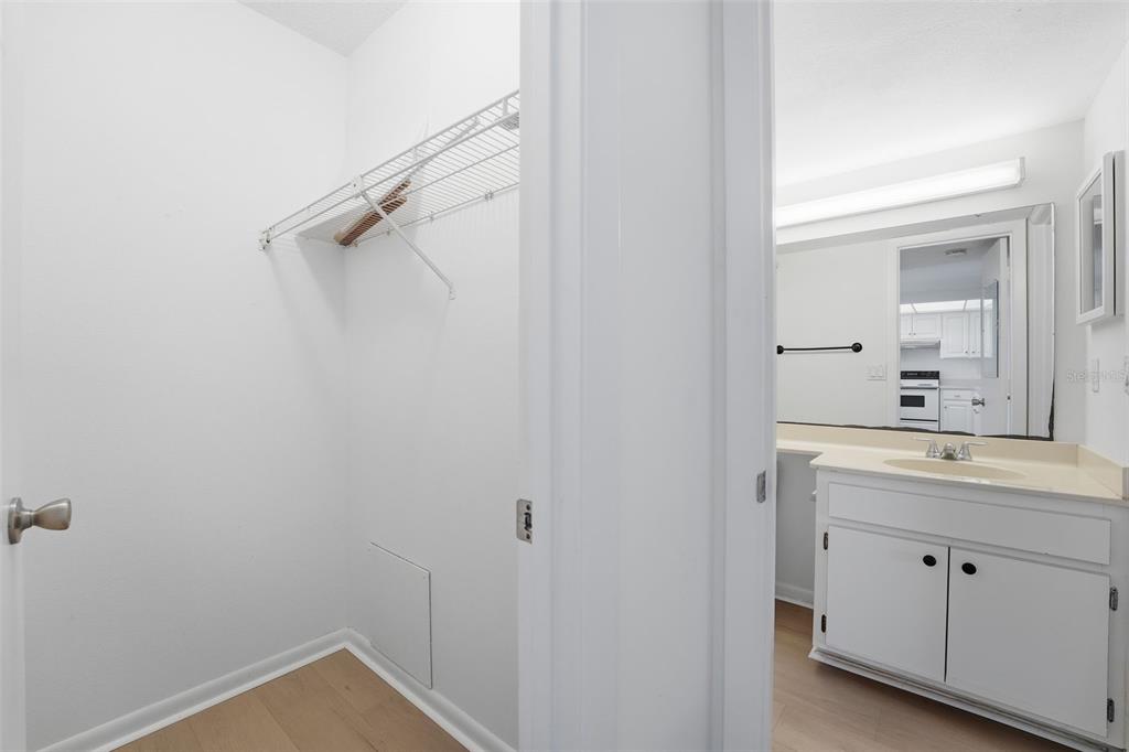 1144 Bird Bay Way, Unit 102 Venice, FL 34285 - Photo 17 of 39