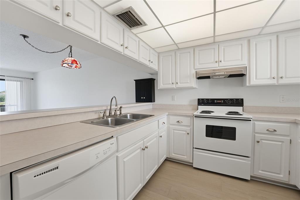 1144 Bird Bay Way, Unit 102 Venice, FL 34285 - Photo 5 of 39