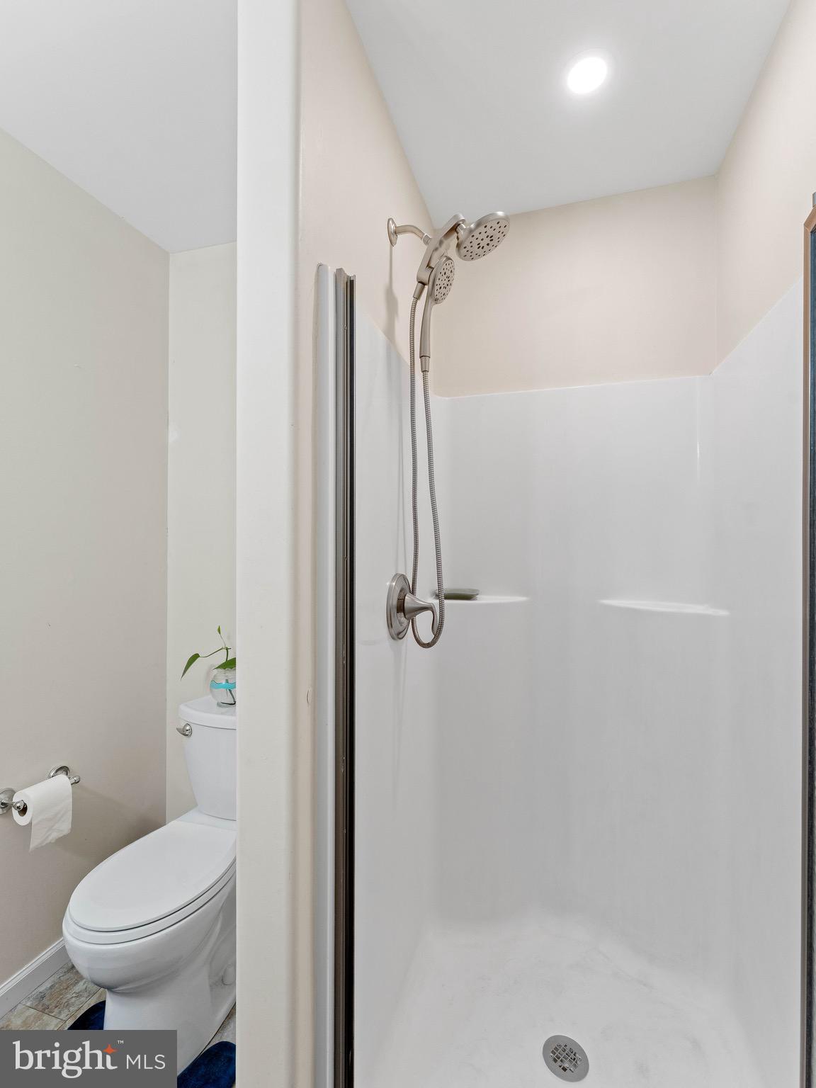 122 Abbey Road Voorhees, NJ 08043 - Photo 23 of 36