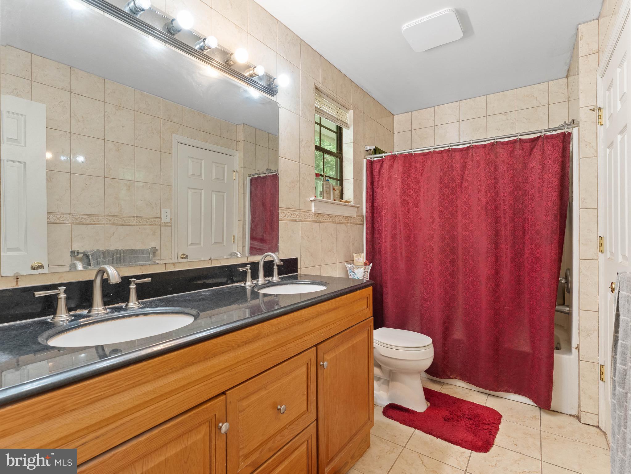 122 Abbey Road Voorhees, NJ 08043 - Photo 24 of 36