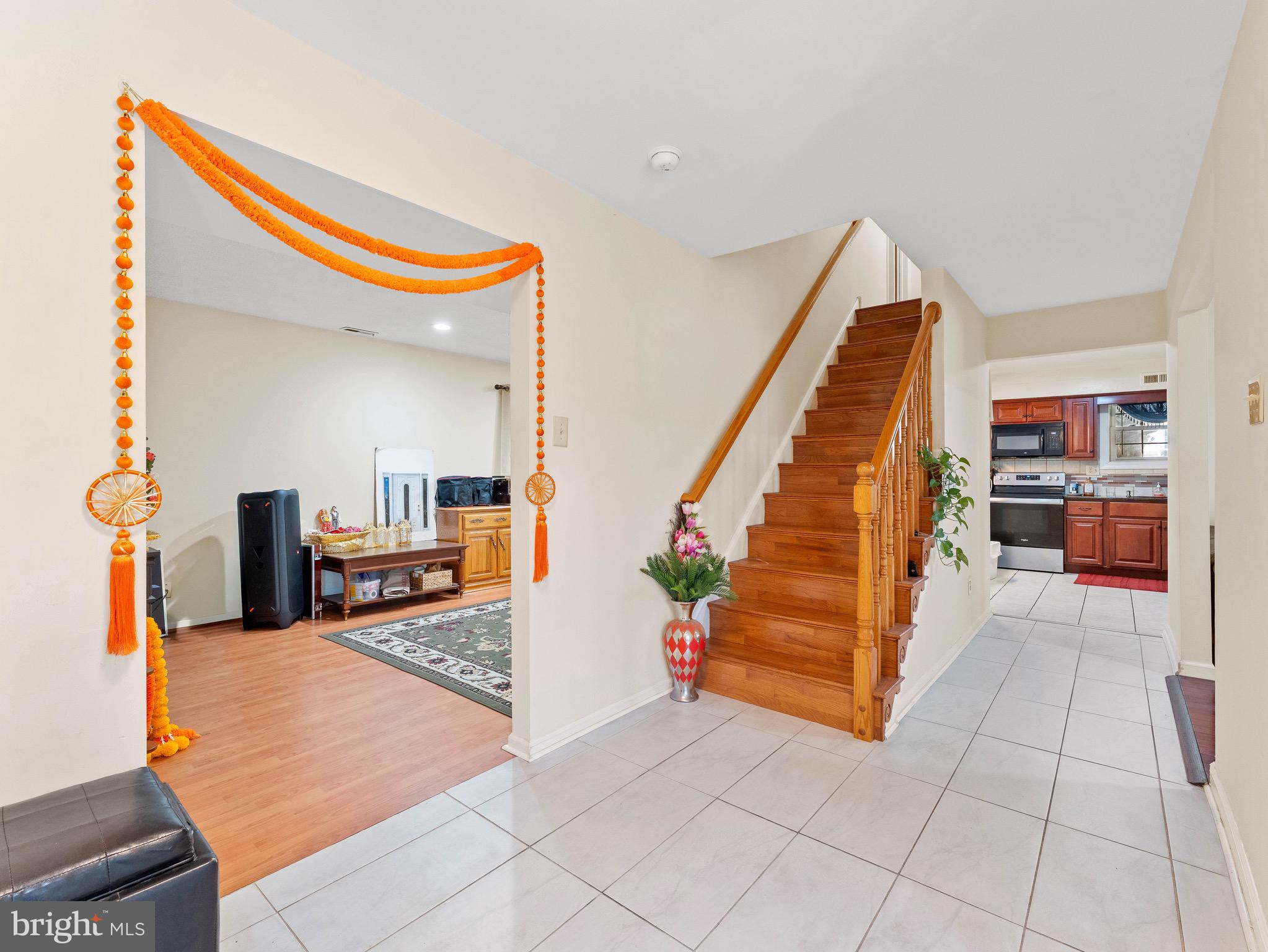 122 Abbey Road Voorhees, NJ 08043 - Photo 5 of 36