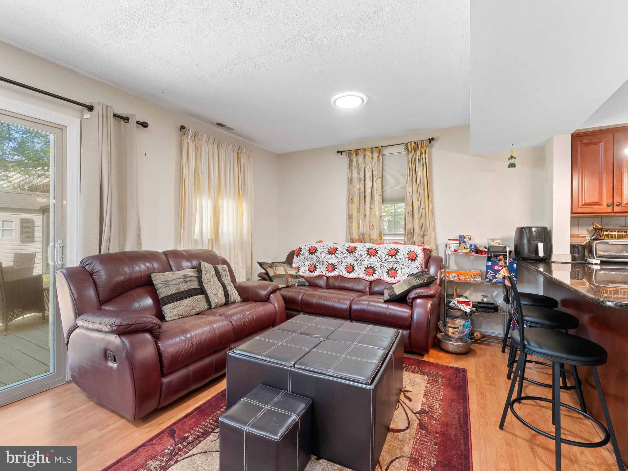 122 Abbey Road Voorhees, NJ 08043 - Photo 8 of 36