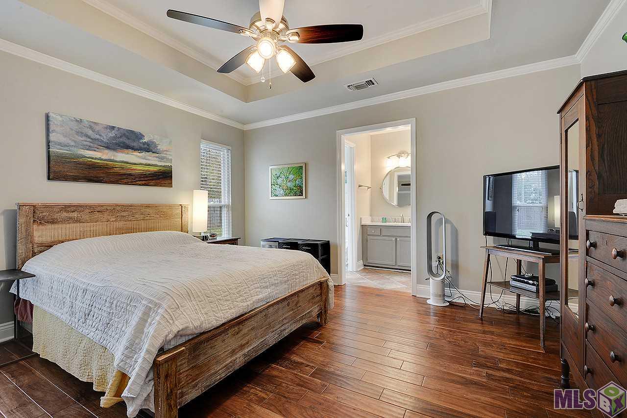 1302 Magnolia Ridge Drive Baton Rouge, LA 70816 - Photo 4 of 11