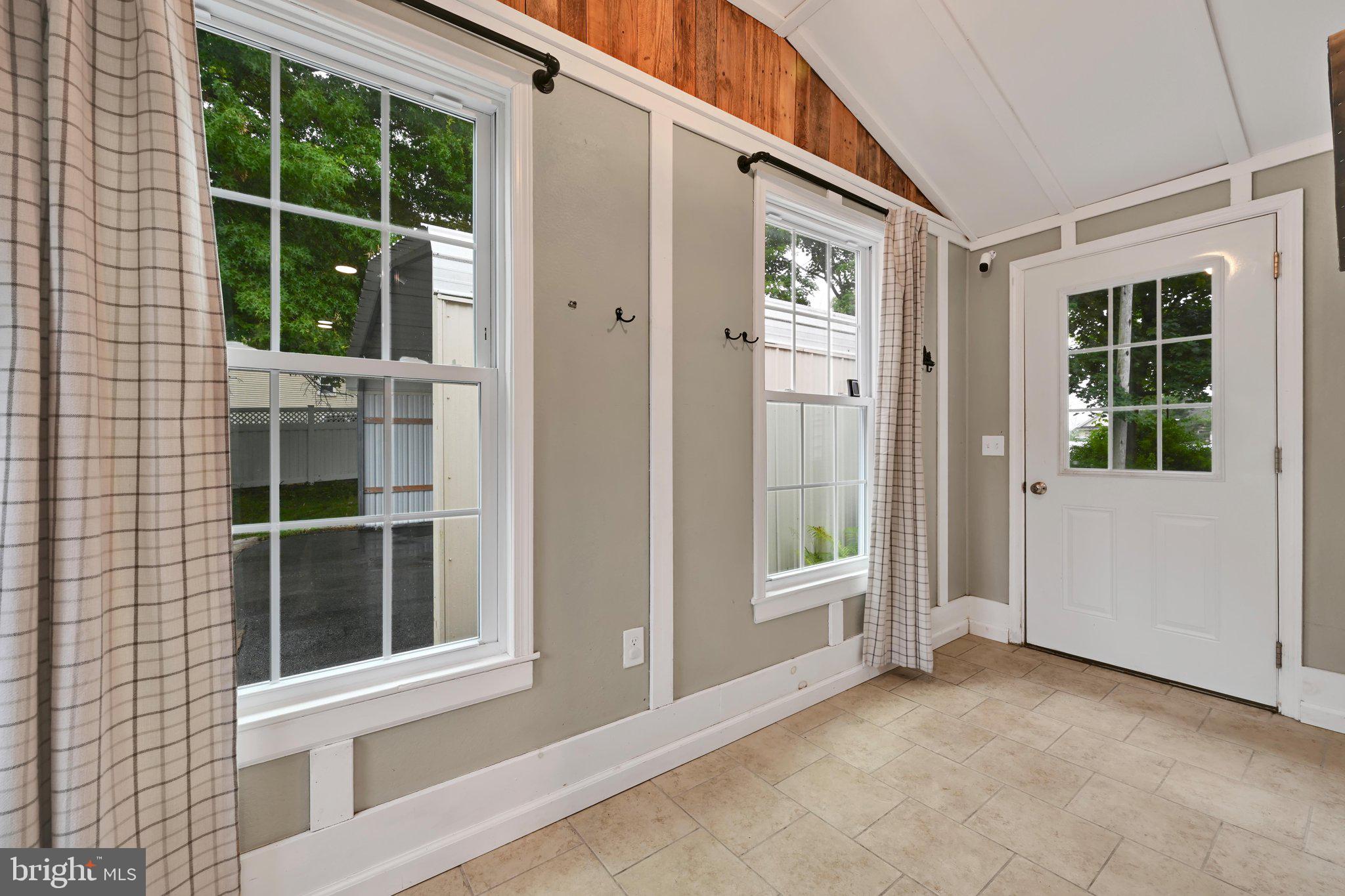 403 West 28th Division Highway Lititz, PA 17543 - Photo 7 of 36 Another View of the Entry Way
