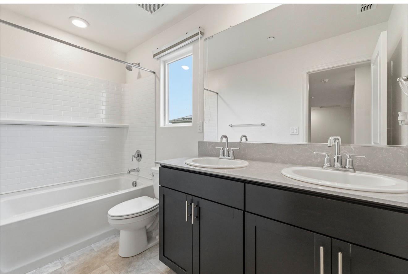 1462 Randy Court Fowler, CA 93625 - Photo 16 of 27