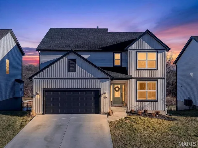 $575,000 | 378 Valley Bluff Drive, Wentzville, MO 63385