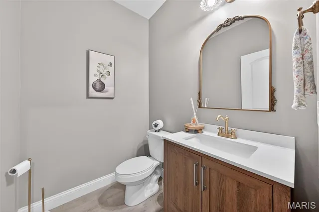 $575,000 | 378 Valley Bluff Drive, Wentzville, MO 63385