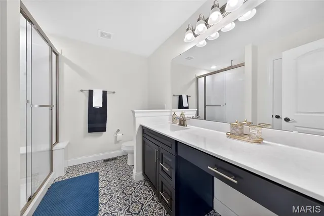 $575,000 | 378 Valley Bluff Drive, Wentzville, MO 63385