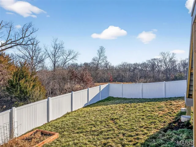 $575,000 | 378 Valley Bluff Drive, Wentzville, MO 63385