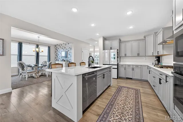 $575,000 | 378 Valley Bluff Drive, Wentzville, MO 63385