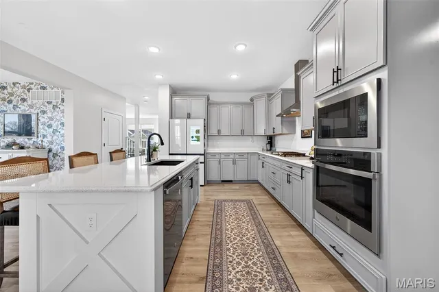 $575,000 | 378 Valley Bluff Drive, Wentzville, MO 63385