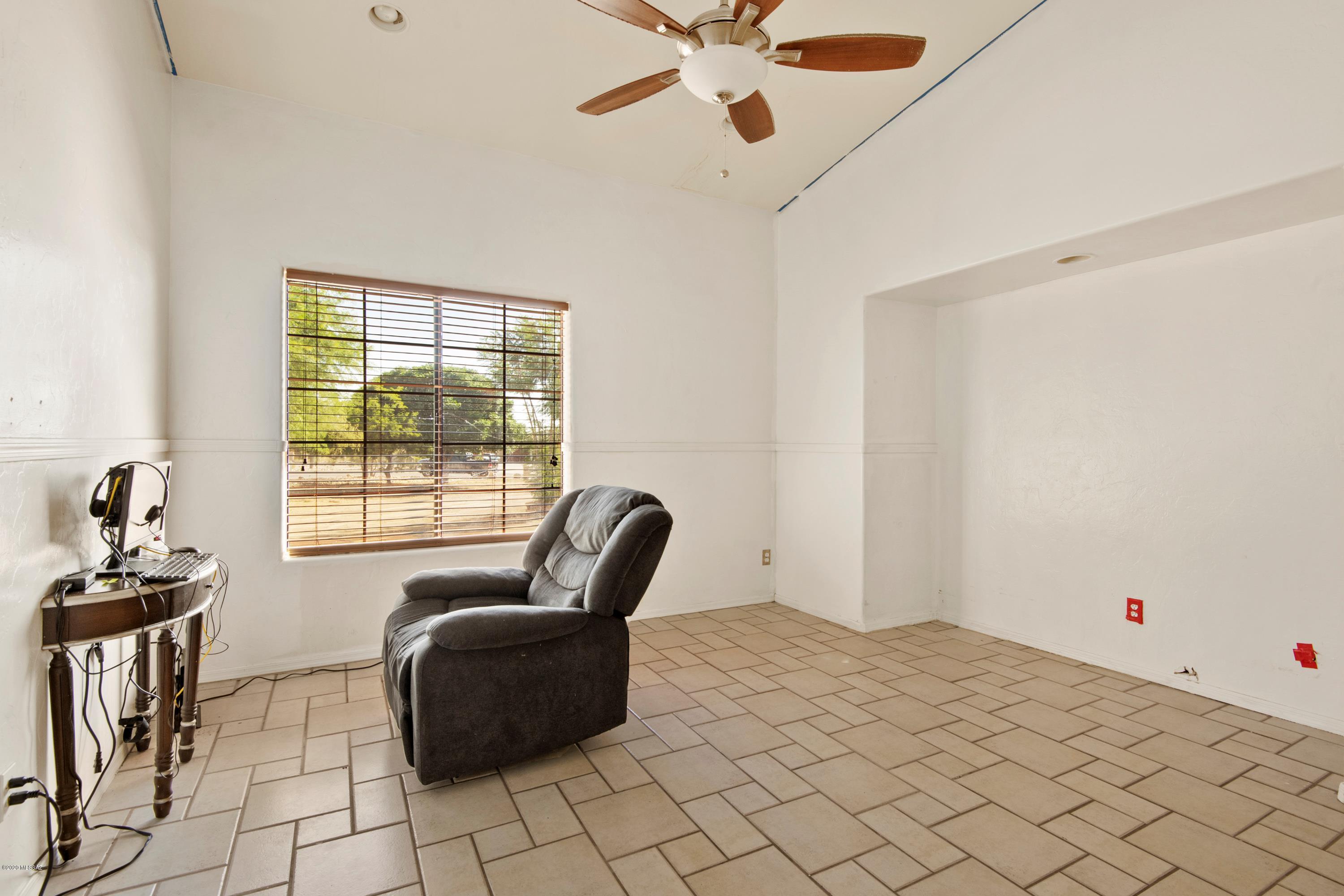 4987 Cat Mountain Road Tucson, AZ 85757 - Photo 20 of 30 Gallery Image 20