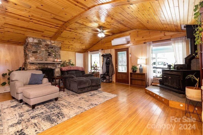 3496 Little Ellijay Road Franklin, NC 28734 - Photo 5 of 29 Gallery Image 5