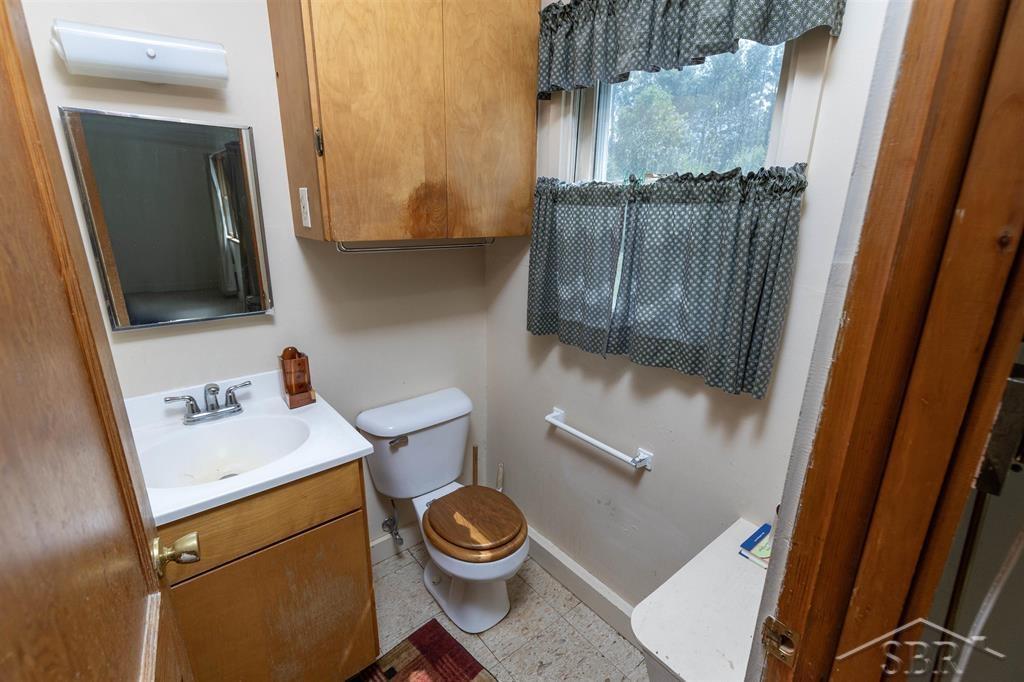 9851 Lydell Road Farwell, MI 48622 - Photo 8 of 36 50153001-2b4ff834-3094-4841-aab2-dccc1b251717.JPG