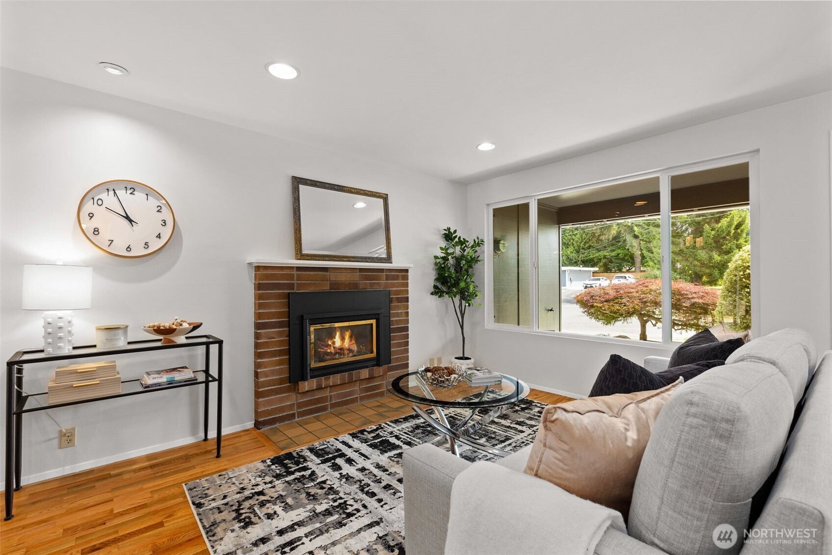 2507 Vashon Court Northeast Renton, WA 98059 - Photo 5 of 40