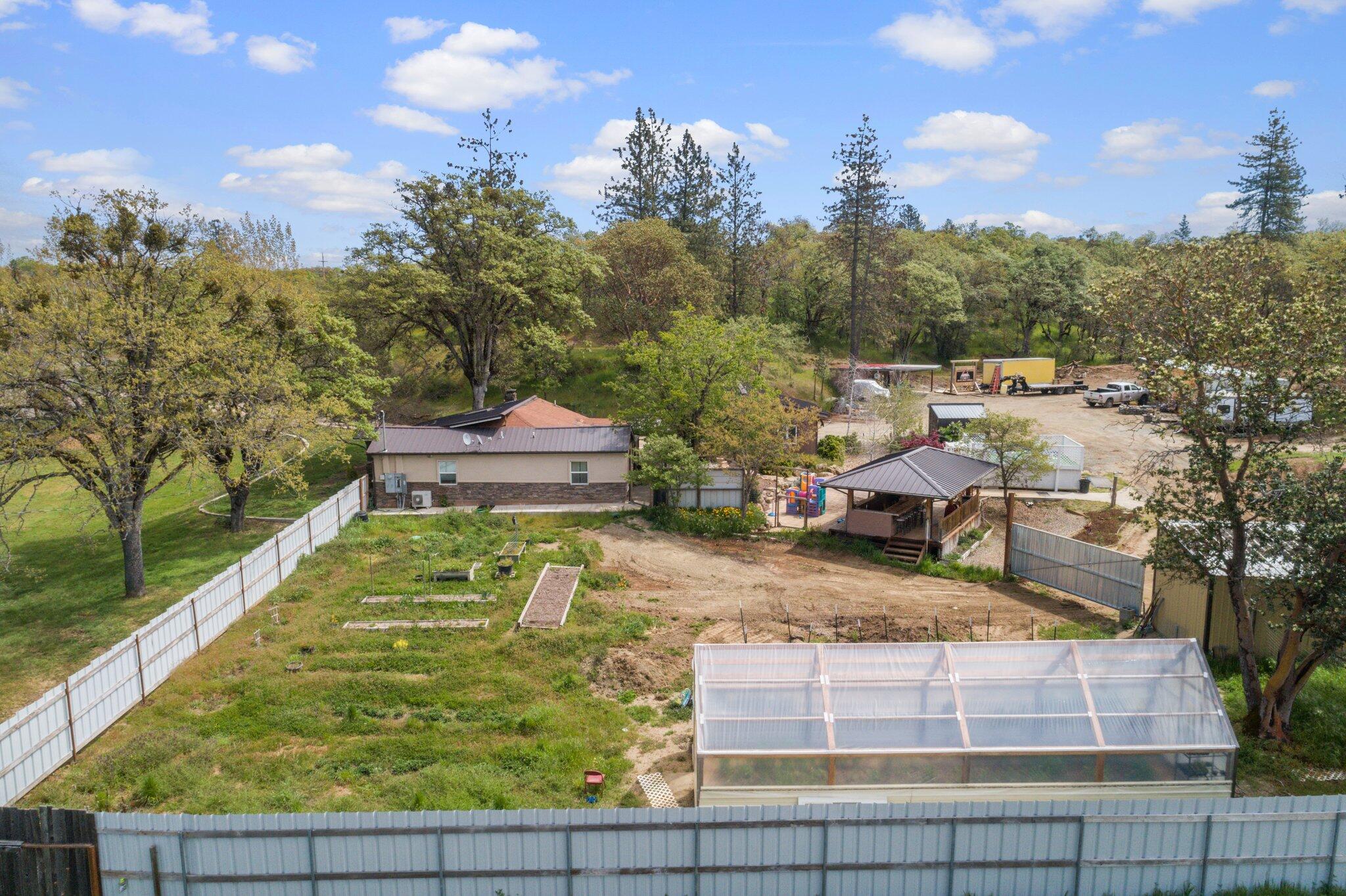 9417 Blackwell Road Central Point, OR 97502 - Photo 21 of 23 web_DJI_0064