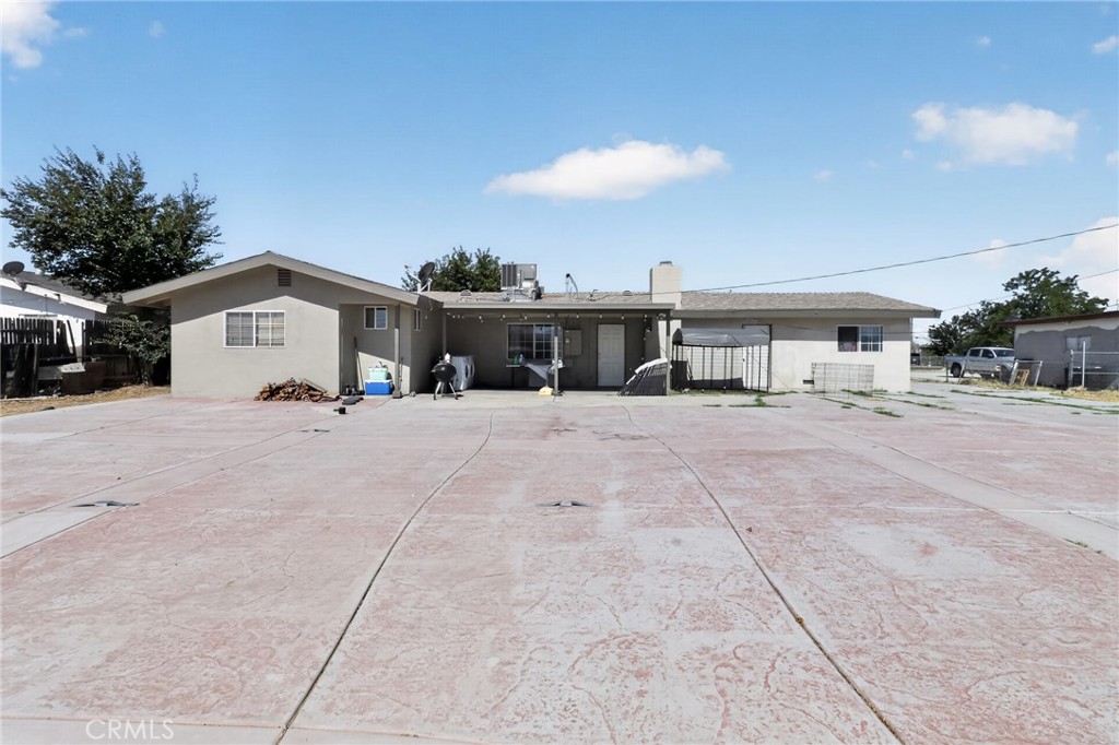 13477 Rancherias Road Apple Valley, CA 92308 - Photo 37 of 44