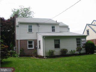 413 Earlington Road Havertown, PA 19083 - Photo 2 of 6