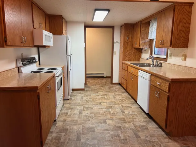 $325,000 | 1110 Eckert Street Northwest, Alexandria, MN 56308