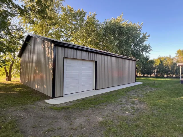 $325,000 | 1110 Eckert Street Northwest, Alexandria, MN 56308