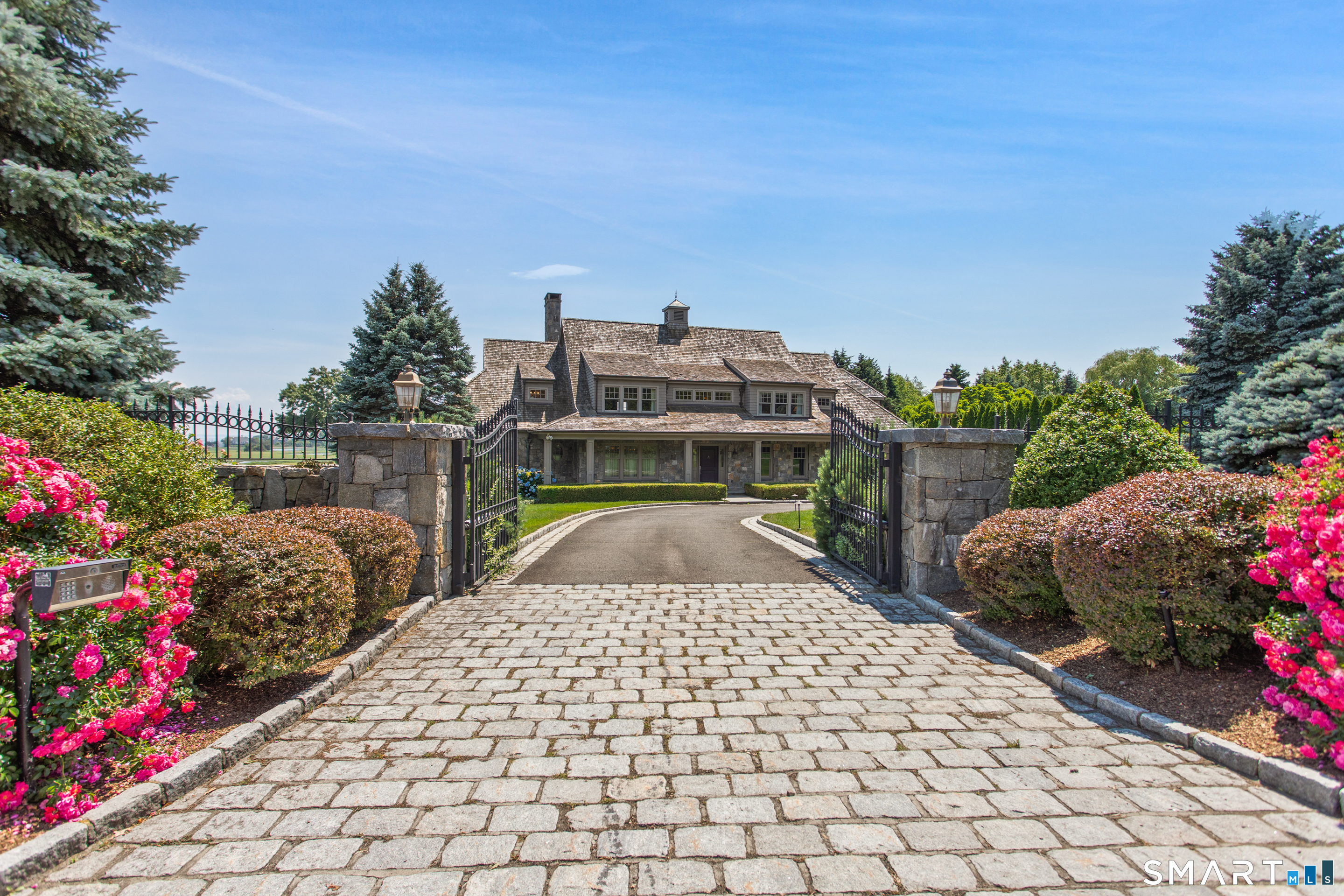 95 Old Saugatuck Road Norwalk, CT 06855 - Photo 2 of 30