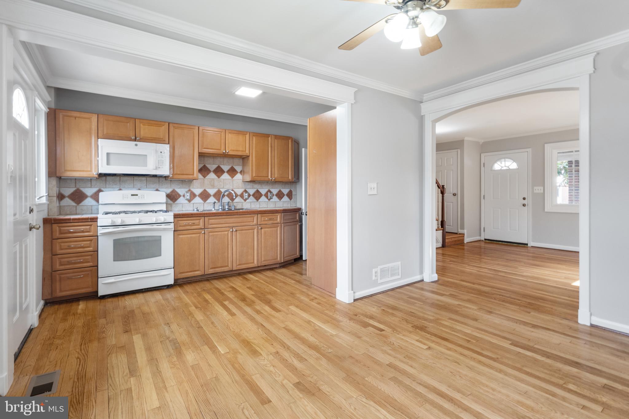 2020 Holborn Road Dundalk, MD 21222 - Photo 5 of 24