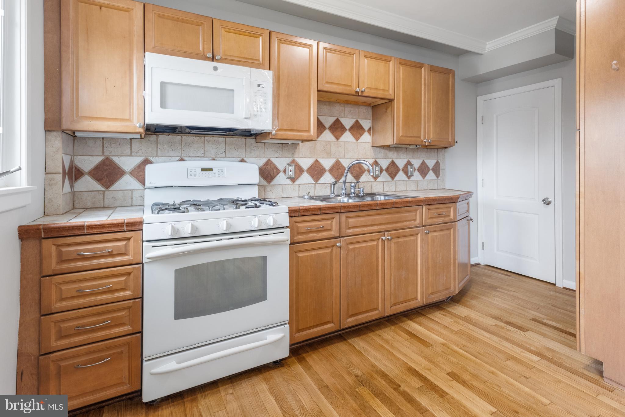 2020 Holborn Road Dundalk, MD 21222 - Photo 6 of 24