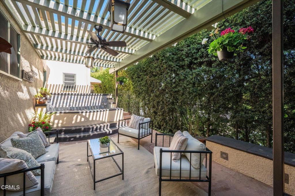 752 Glenview Road Glendale, CA 91202 - Photo 51 of 64 60-Patio