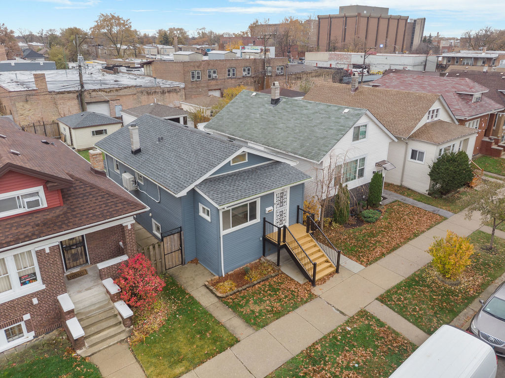 4827 West Crystal Street Chicago, IL 60651 - Photo 5 of 6 an aerial view of a house