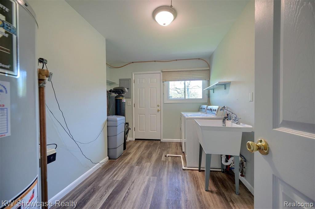 37711 Carson Street Farmington, MI 48331 - Photo 14 of 25