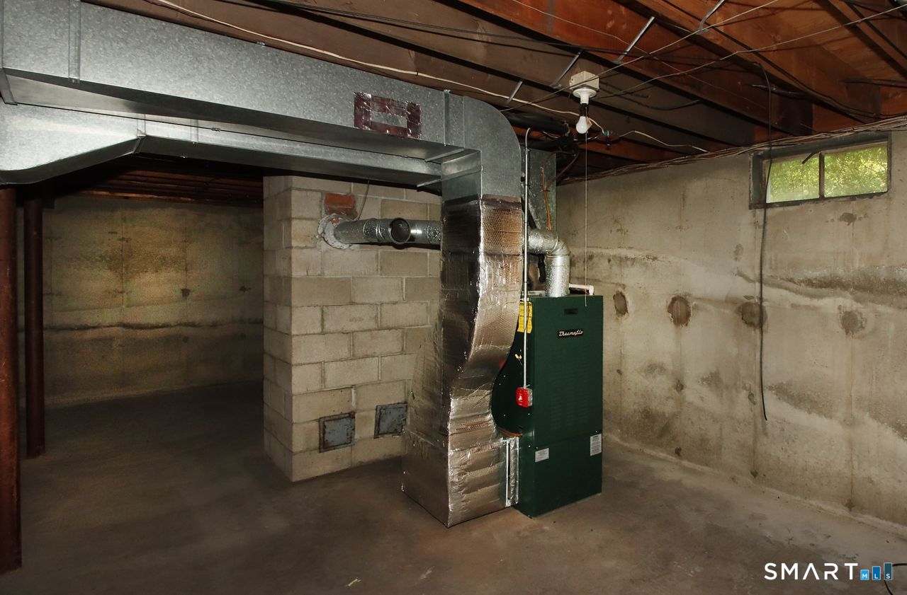 328 Saybrook Road Orange, CT 06477 - Photo 34 of 40 Home features (2) furnaces