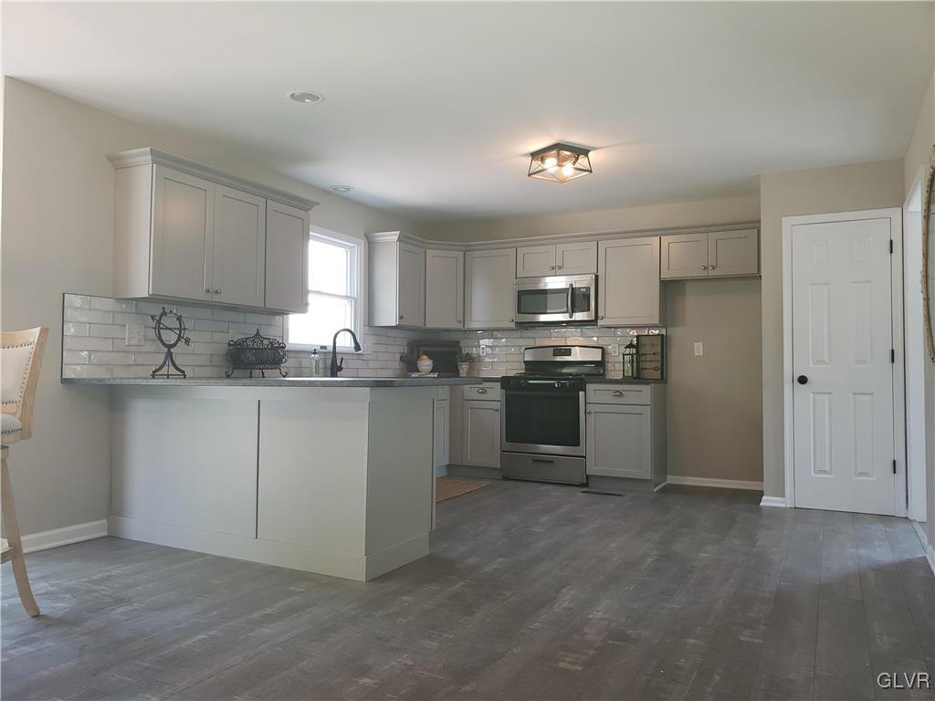 297 Farmview Road Nazareth, PA 18064 - Photo 2 of 22 Gallery Image 2