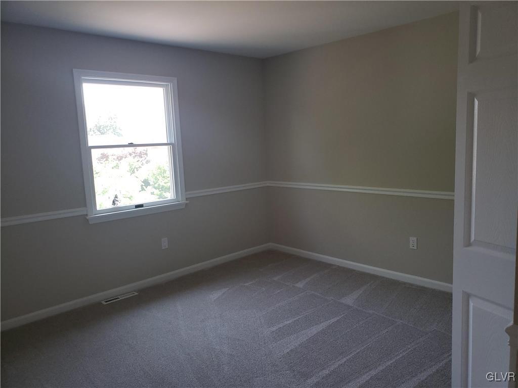 297 Farmview Road Nazareth, PA 18064 - Photo 6 of 22 Gallery Image 6