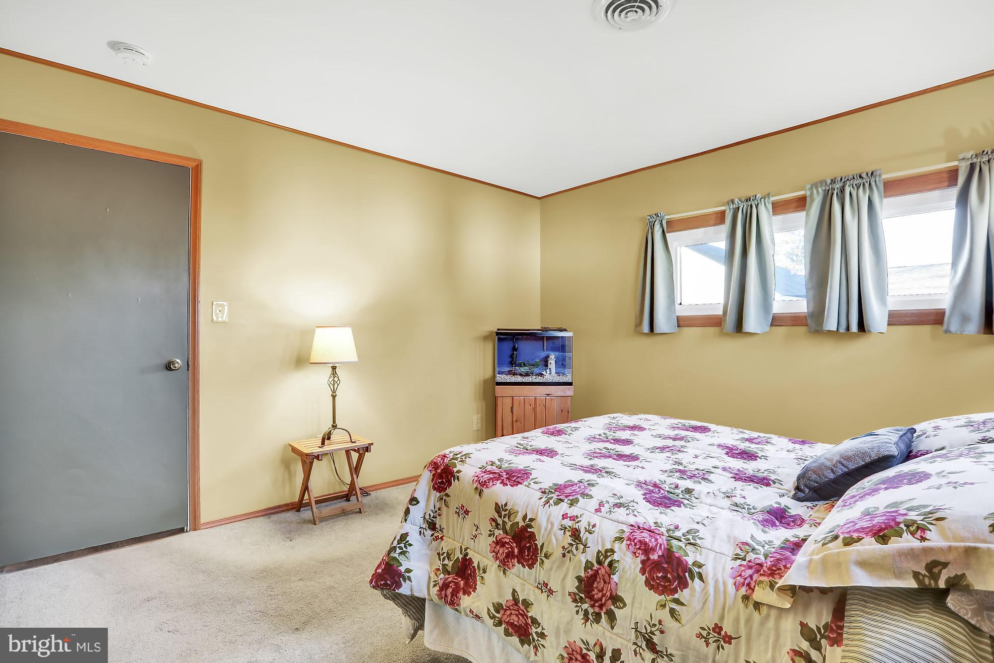 72 Oldbrook Road Levittown, PA 19057 - Photo 14 of 28