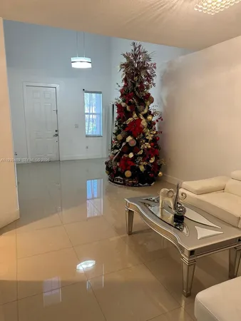 $3,800 | 10788 Northwest 74th Street, Doral, FL 33178
