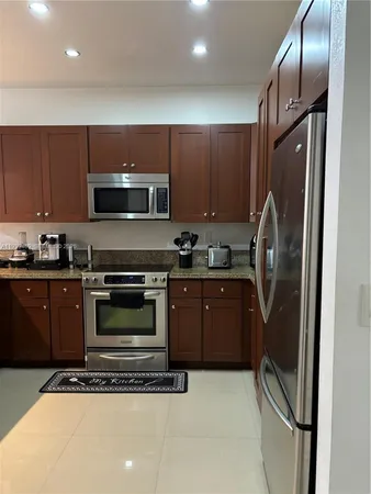 $3,800 | 10788 Northwest 74th Street, Doral, FL 33178