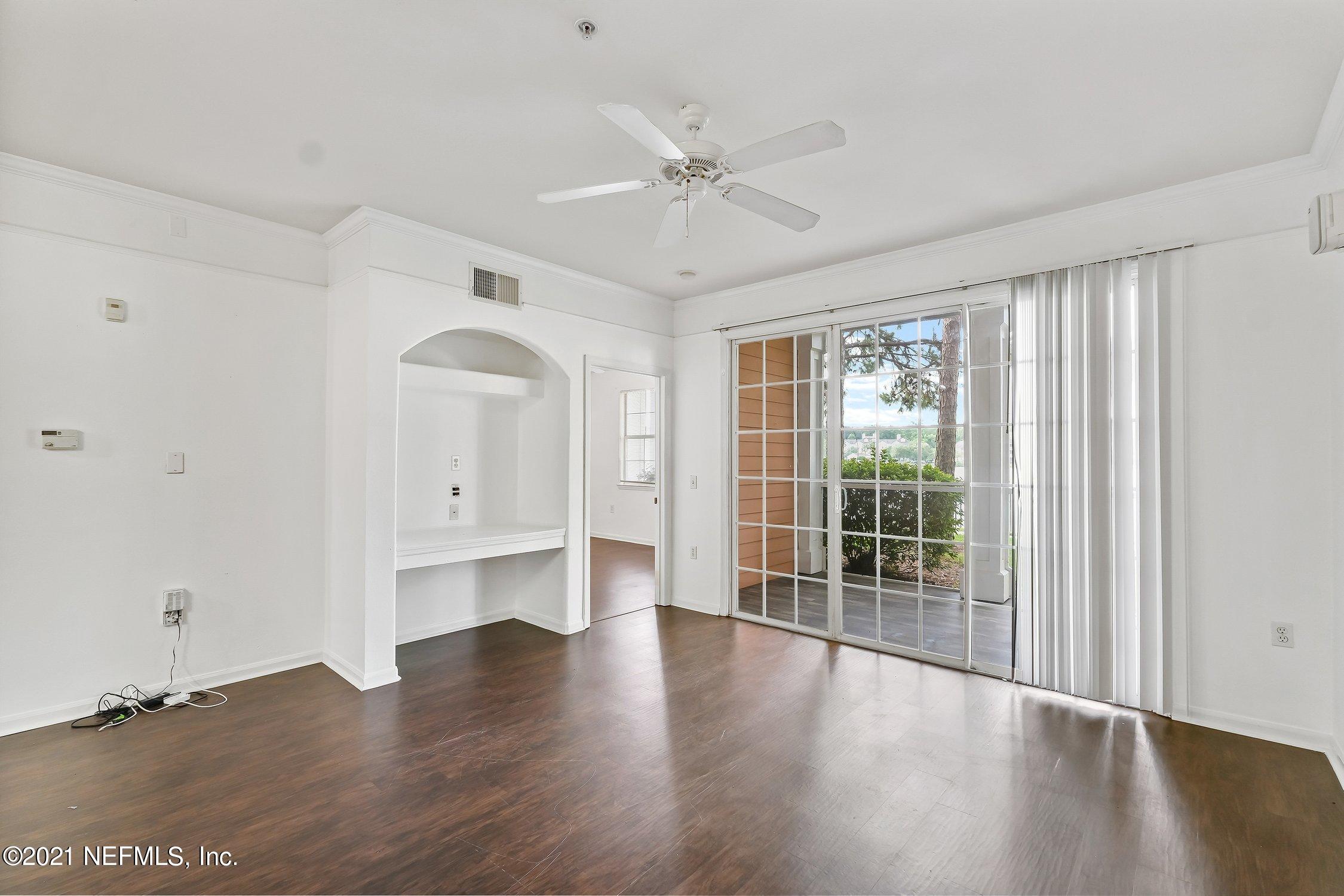 8550 Touchton Road, Unit 814 Jacksonville, FL 32216 - Photo 13 of 37 Tv mount