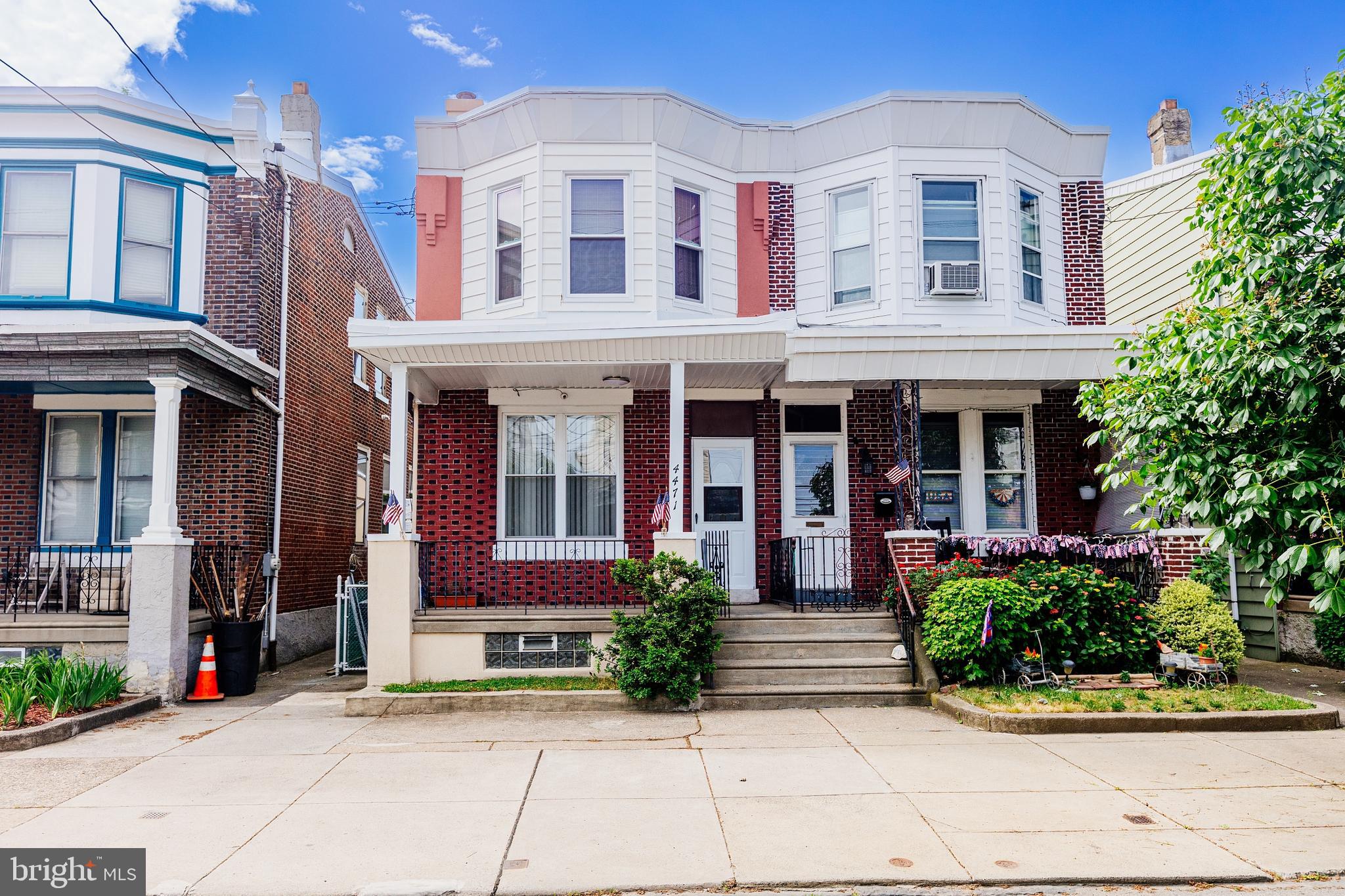 4471 East Thompson St  