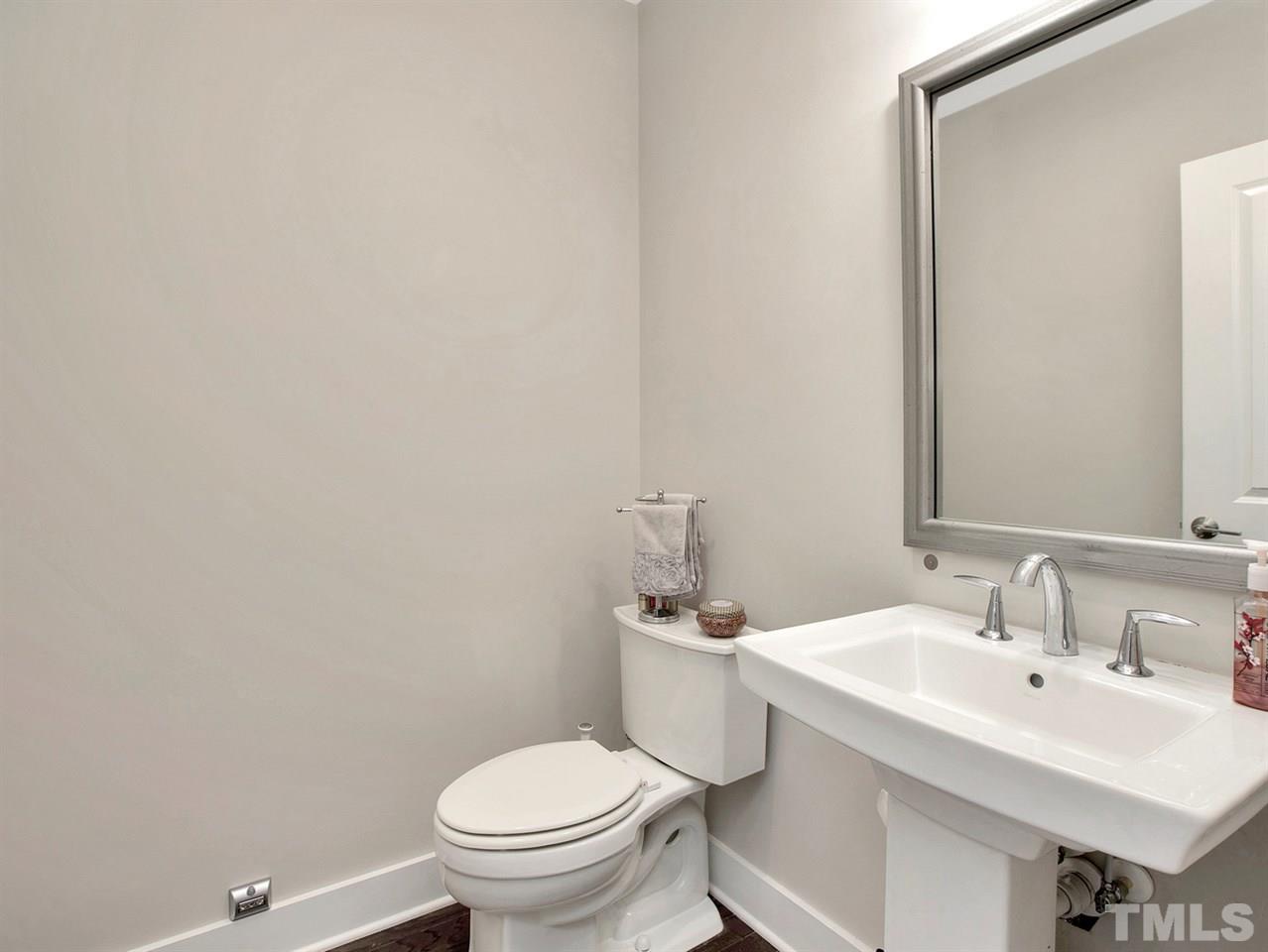 511 North Person Street, Unit 201 Raleigh, NC 27604 - Photo 18 of 27